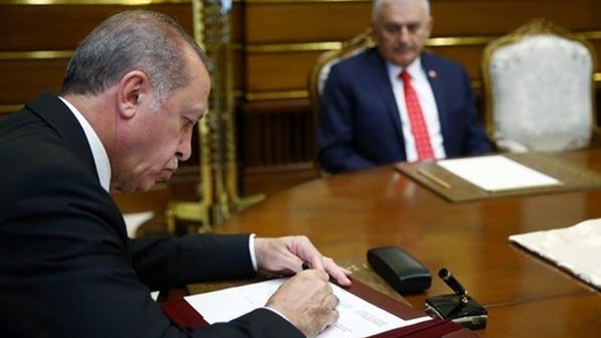 Havayollarından dönen 2 albay, general oldu!