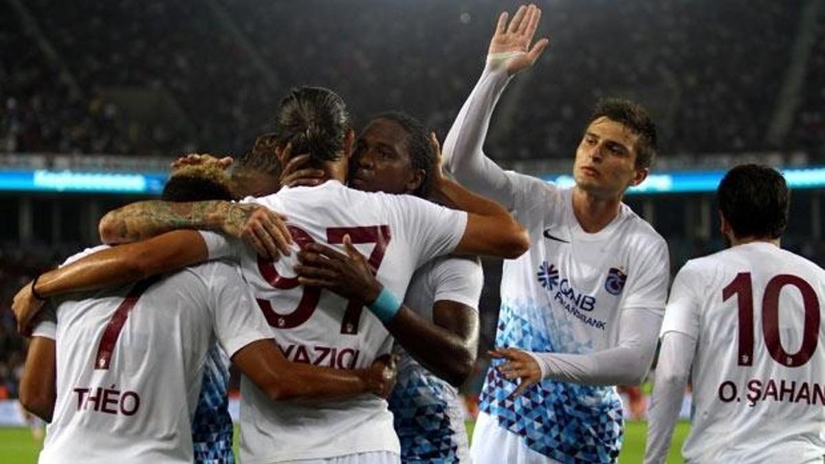 Dostluk maçında gülen Trabzonspor