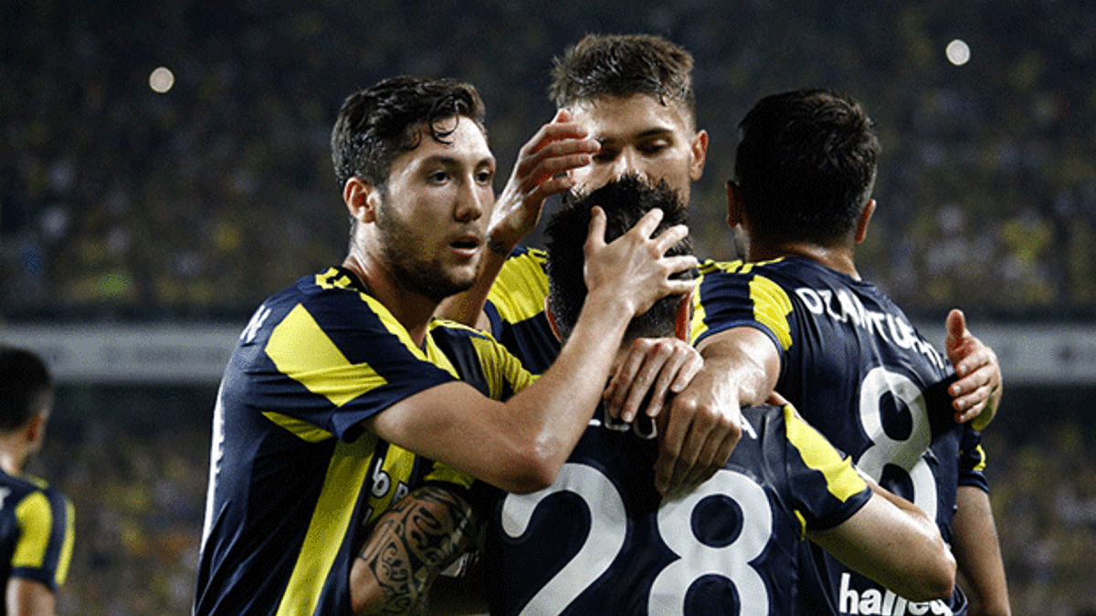 Fenerbahçe turladı: Hoşgeldin Aykut Hoca!