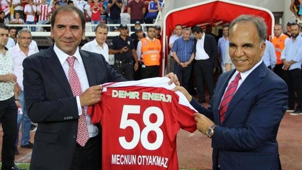 Otyakmaz: "Yeni sezonda güçlü bir Sivasspor izlettireceğiz"