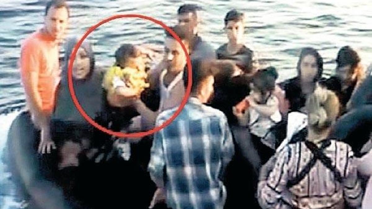 ‘Gelmeyin yoksa bebeği atarız!’