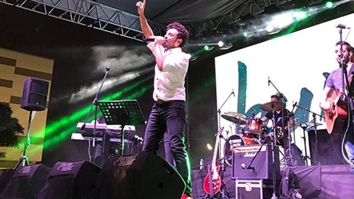 Buray'dan yağmur altında unutulmaz konser