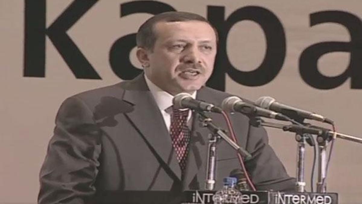 AK Parti'den kuruluşunun 16. yılına özel klip