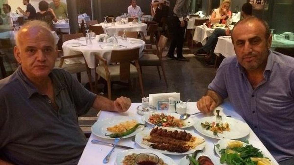 Ahmet Çakar'dan sosyal medyayı sallayan paylaşım!