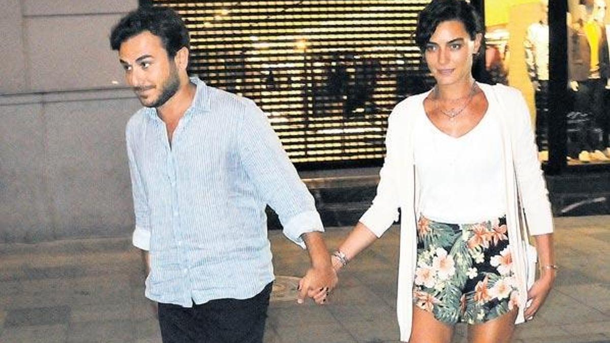 Utangaç aşıklar
