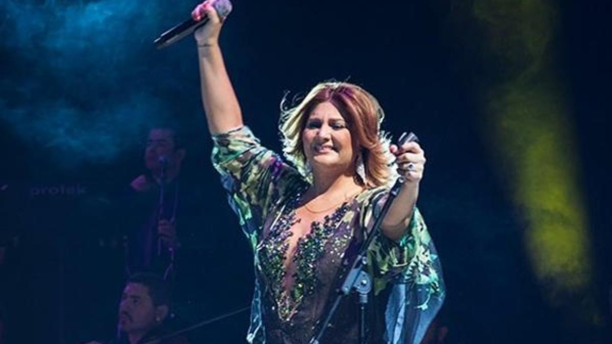 Marmaris'te Sibel Can coşkusu!