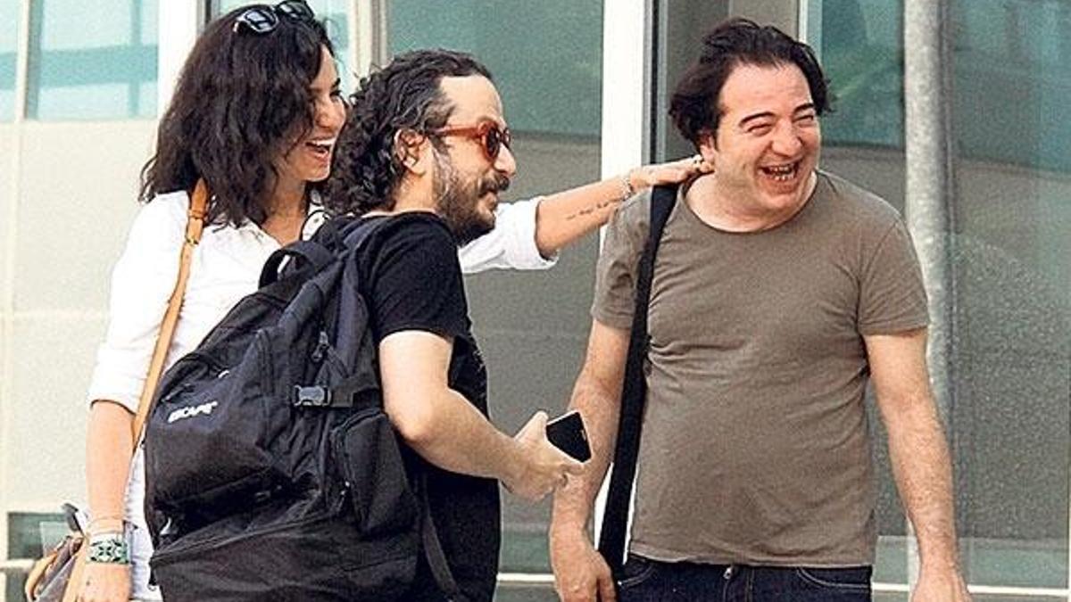 Aşıklar el ense