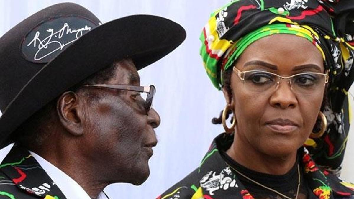 Zimbabwe devlet başkanının eşi, polise teslim oldu