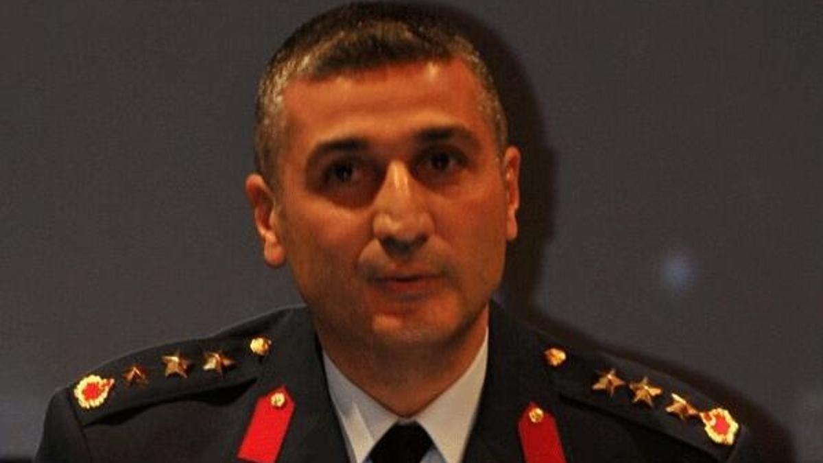 Darbeci Tuğgeneral Gökhan Şahin Sönmezateş’in makam odasından çıktı!