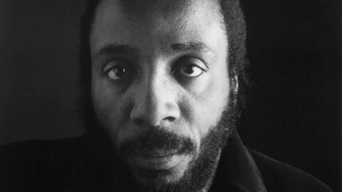 Ünlü komedyen Dick Gregory hayatını kaybetti!
