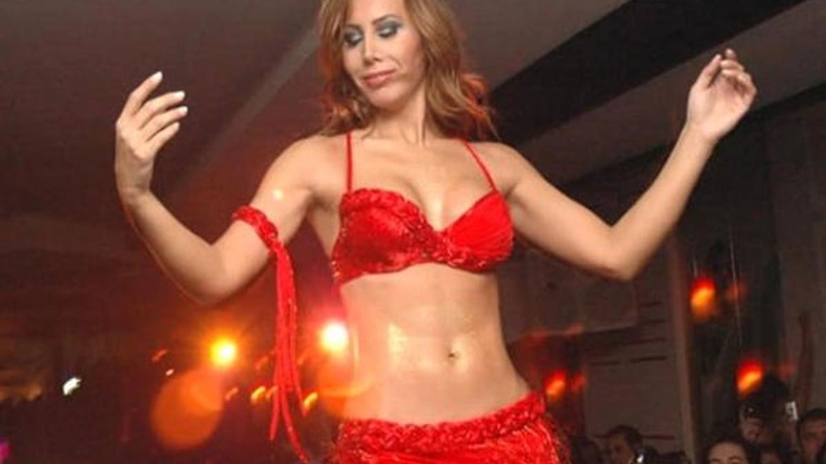 Evlenince dansözlüğe devam etti; ancak...