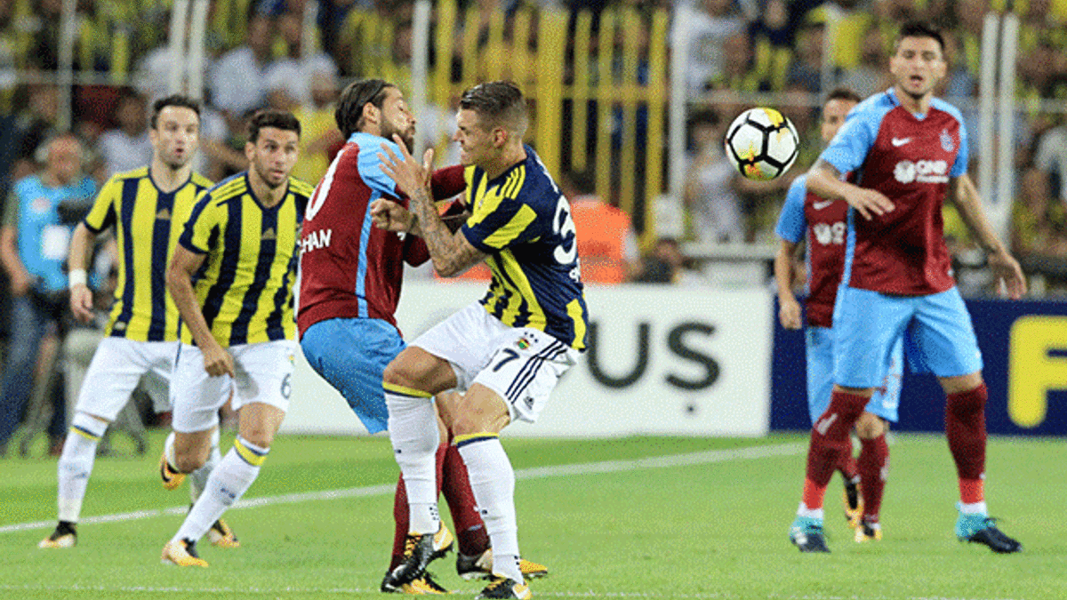 Kadıköy, Fırtına'dan zor kurtuldu!
