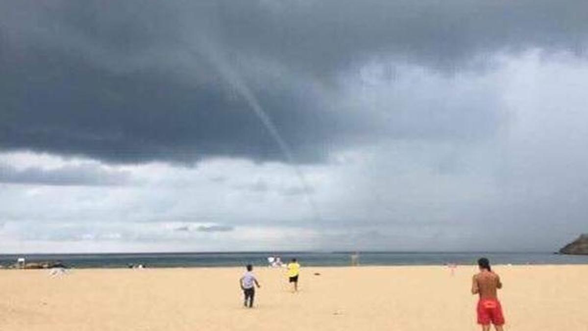 İstanbul'da sıradışı hava koşulları! Hortum çıktı