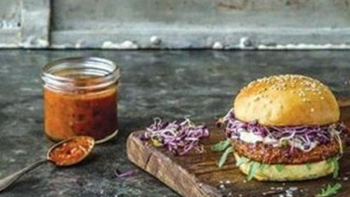 İsviçre'de böcekburger satışa çıktı