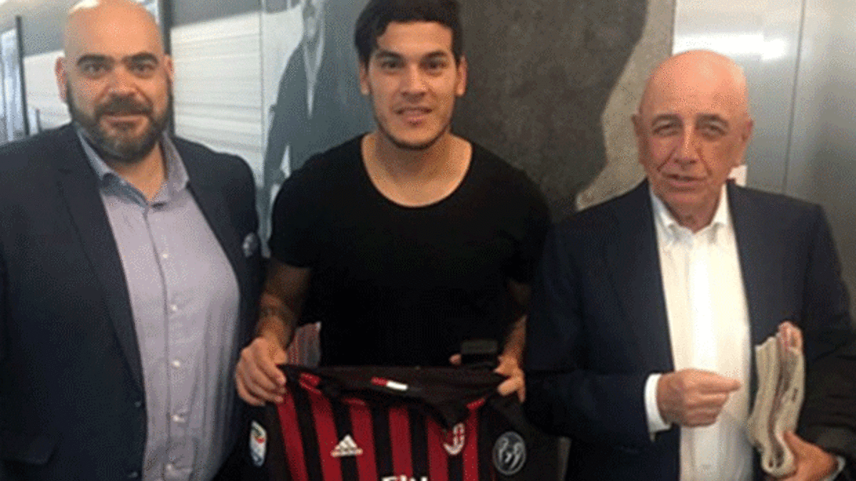 Gomez'in menajerinden F.Bahçe açıklaması