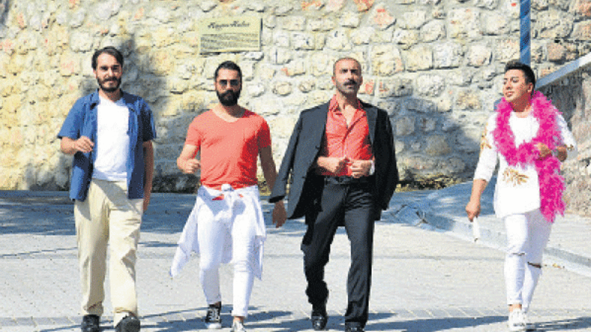 Yapımcılığa soyundu