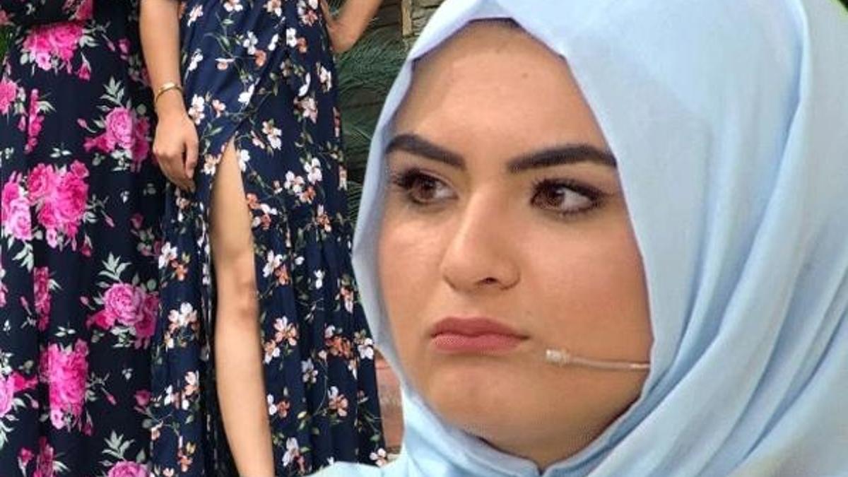 Hanife'den şoke eden paylaşım! Derin yırtmaçlı...