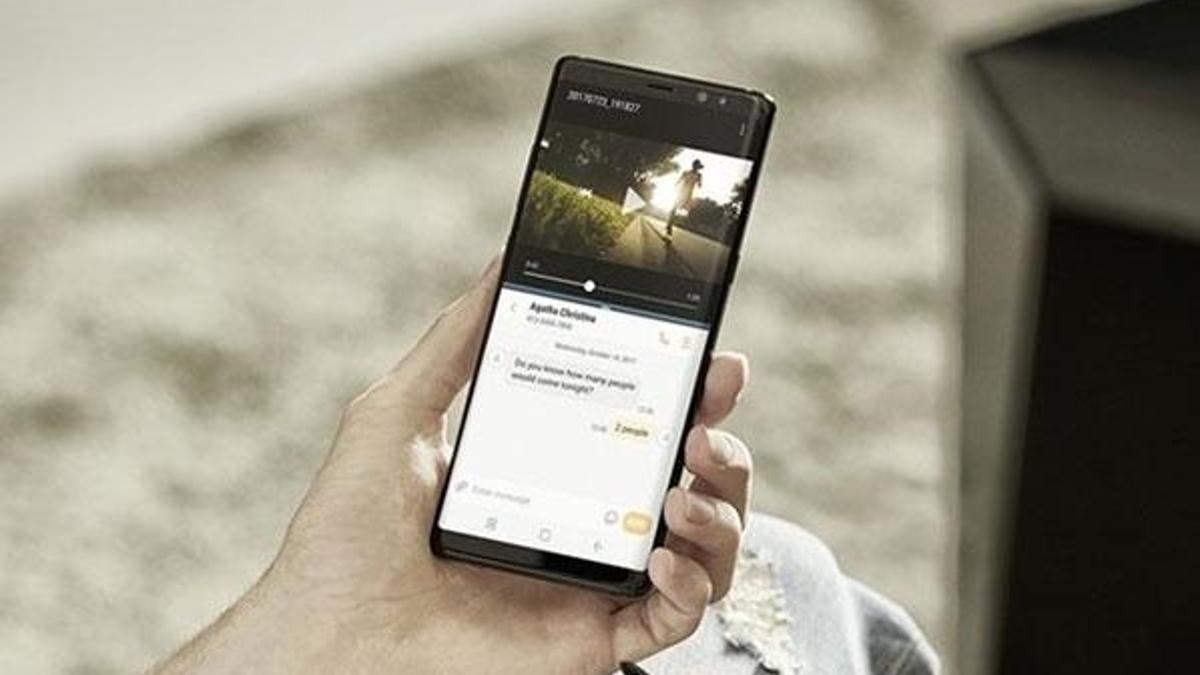 Samsung yeni amiral gemisi Galaxy Note 8'i tanıttı
