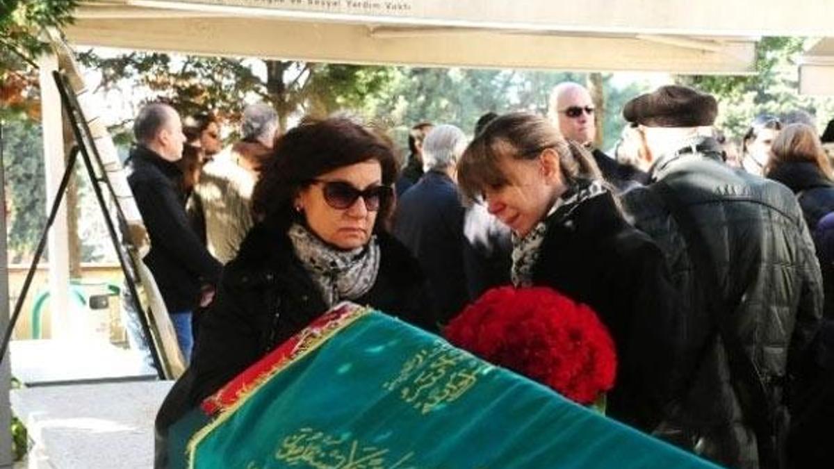Annesini boğarak öldüren kadın hakkında 3. kez mütalaa verildi