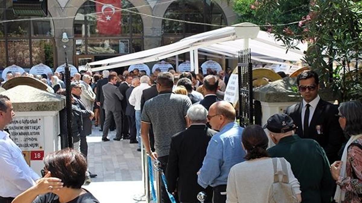 Feyyaz Berker son yolculuğuna uğurlandı