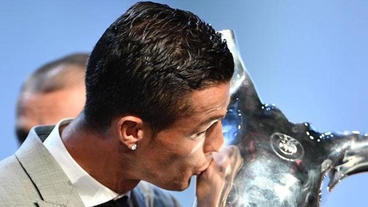 Ronaldo, Avrupa'da yılın futbolcusu seçildi