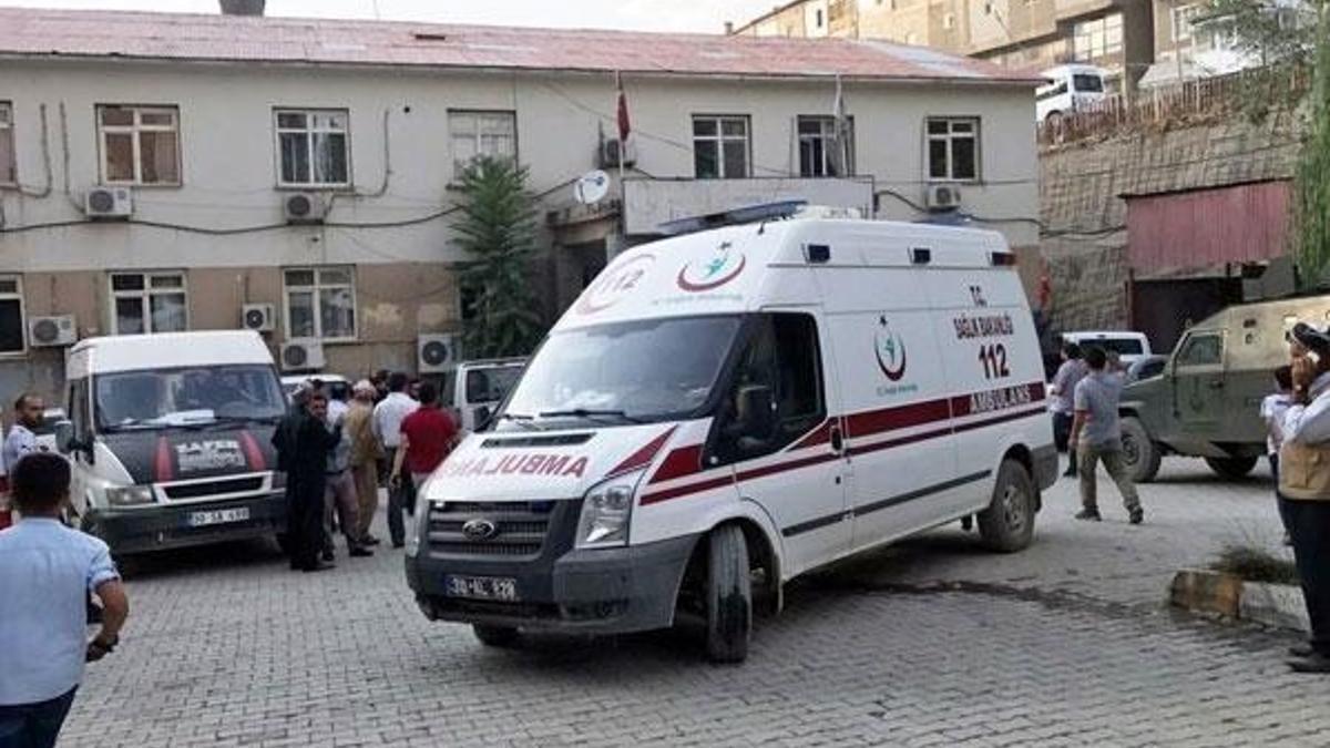 Hakkari Şemdinli'de patlama: 4 yaralı