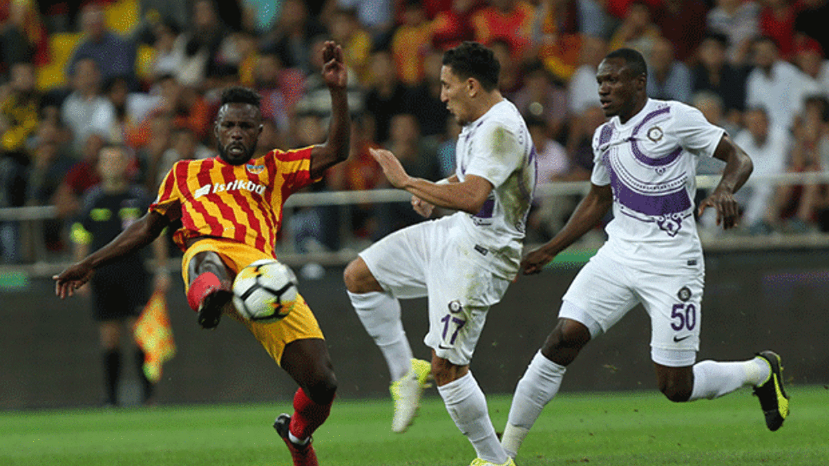 Kayseri'de 4 gol iki kırmızı kart!