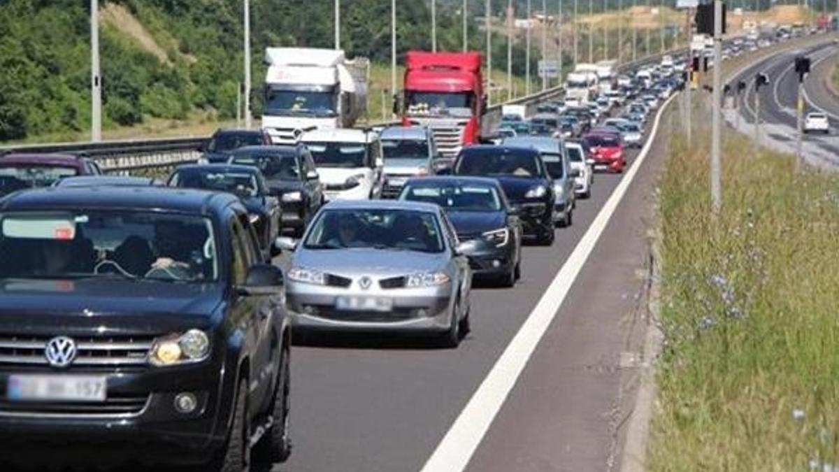 Bakanlıktan bir ilk! Telefonlara bu mesaj geldi