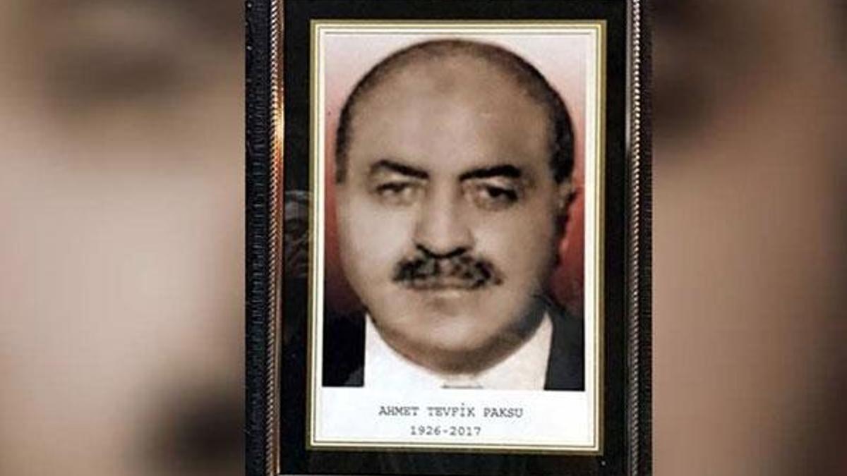 Eski Bakan Paksu vefat etti