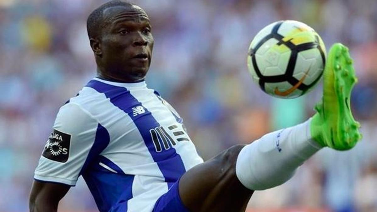 Aboubakar, Porto'dan uçuyor