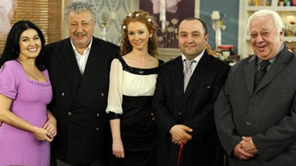 Usta oyuncudan kötü haber! Kansere yakalandı...