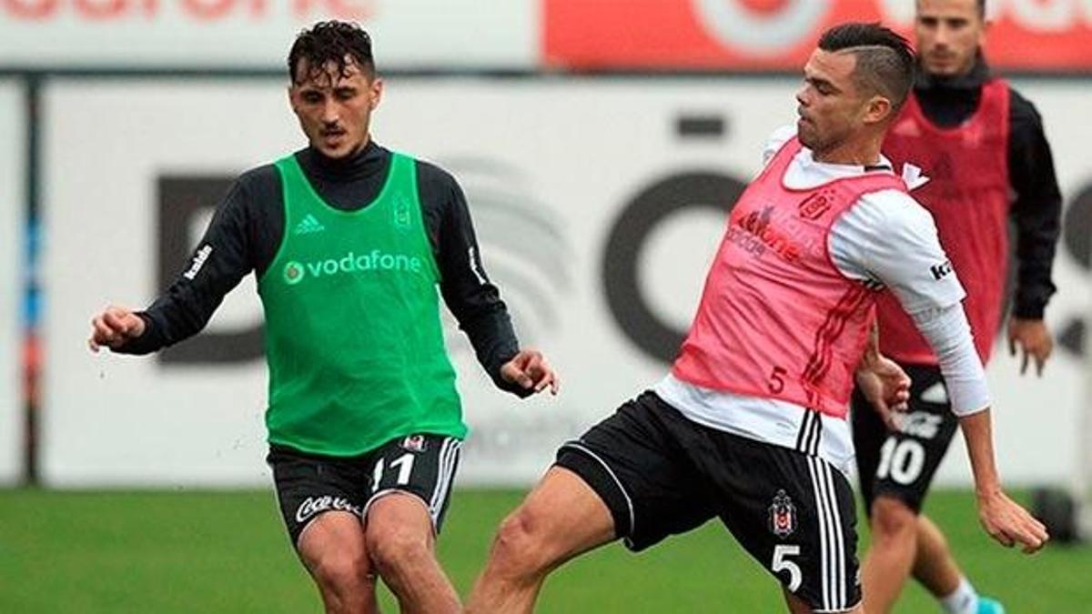Göztepe’de, Mustafa Pektemek sesleri