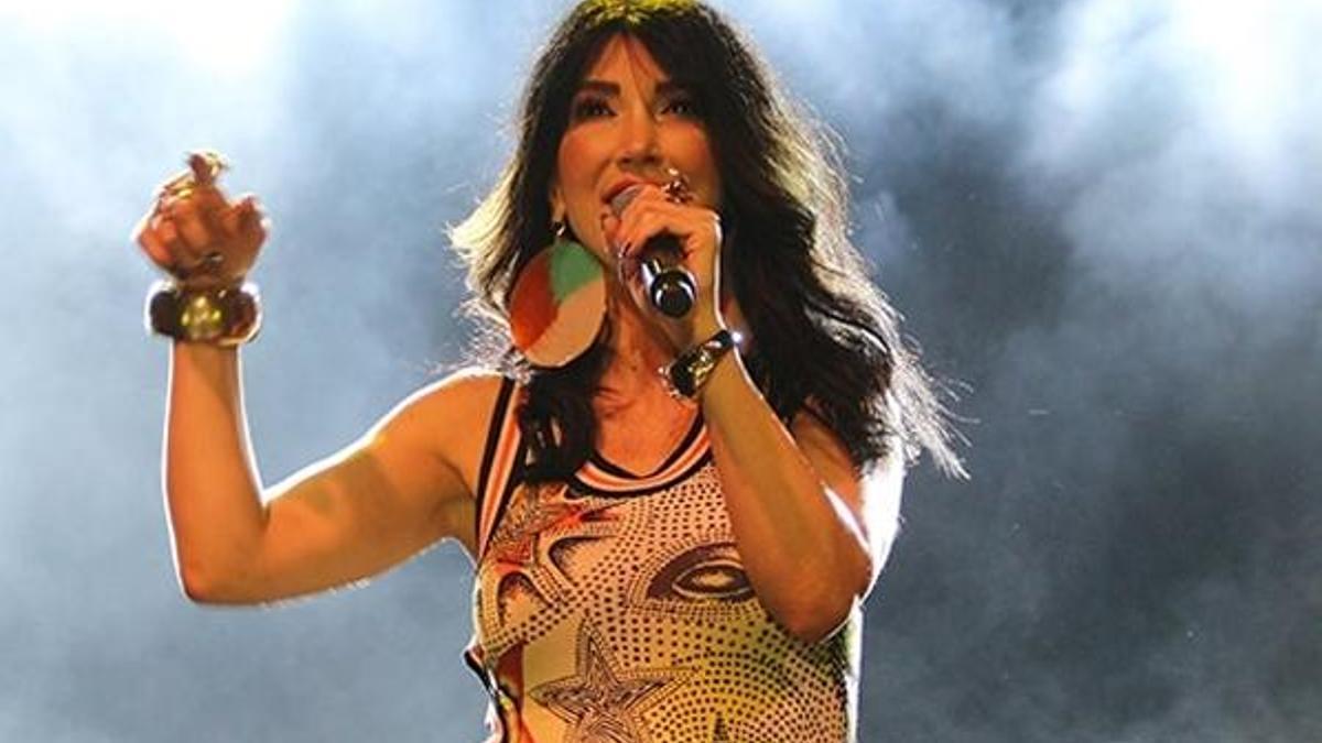 Manisa'da Hande Yener konseri!