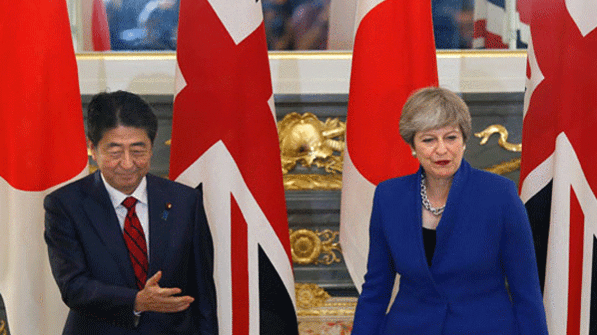 İngiltere Başbakanı Japonya'da