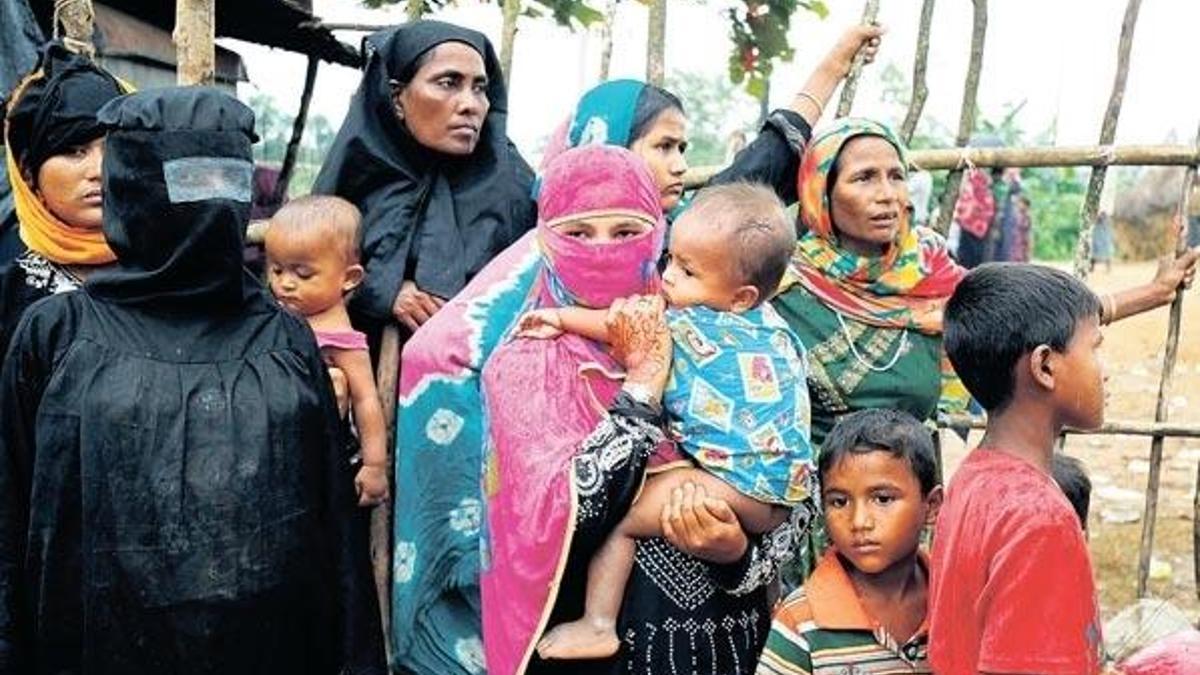 Arakan’da bir halk yok ediliyor! Taranıyor, yakılıyor, boğuluyorlar....