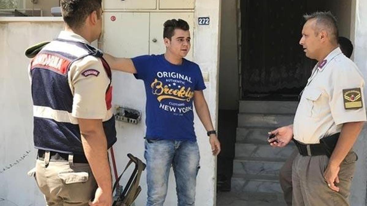 Bayram şekeri toplayan çocuğu havalı tüfekle yaraladı!