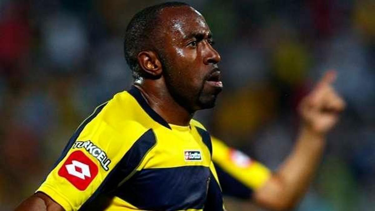 Vassell: Türkiye'de tuvaletler yerdeki bir delik gibiydi