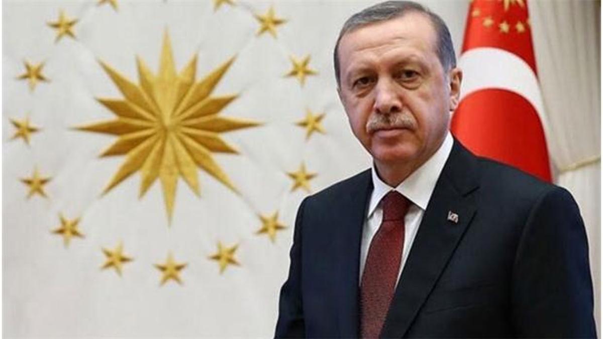 Cumhurbaşkanı Erdoğan şampiyon kürek takımını kutladı