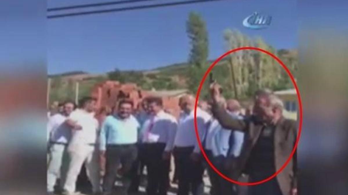 Silahlı magandalar Mustafa Sarıgül'ü böyle karşıladı
