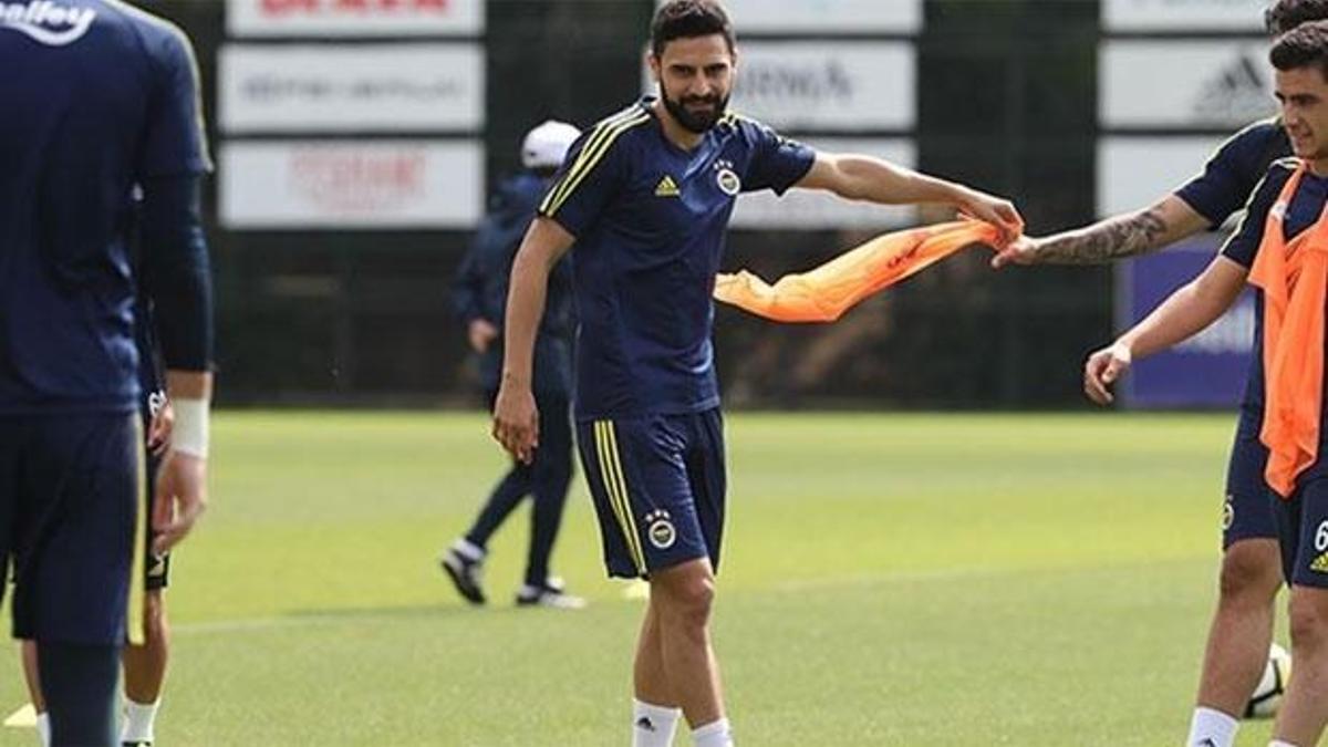 Fenerbahçe'ye Mehmet Ekici müjdesi
