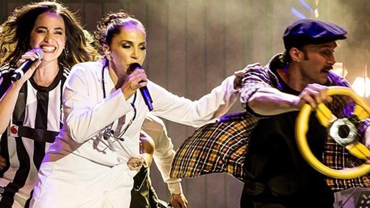 Sertab Erener'den turneye devam!