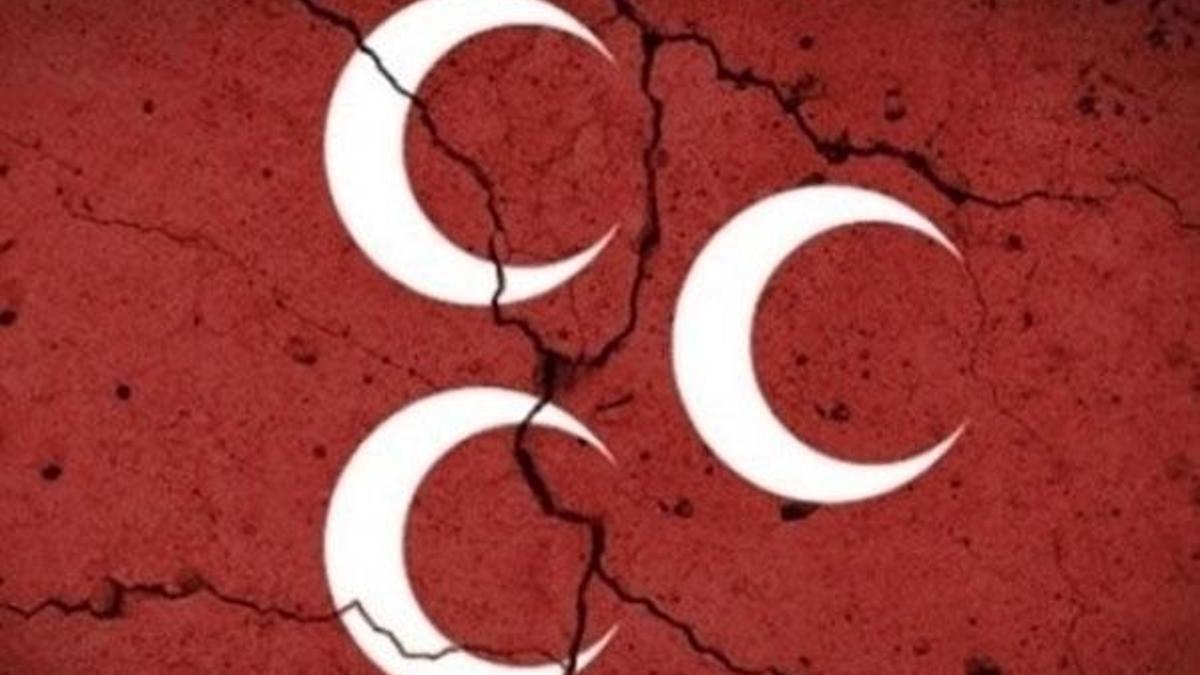 26 kadın MHP’den istifa etti
