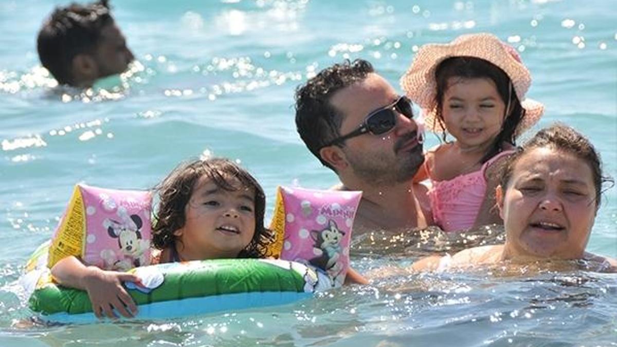 Antalya'ya gelen 7.5 milyon turistin 6.5 milyonu paket tur
