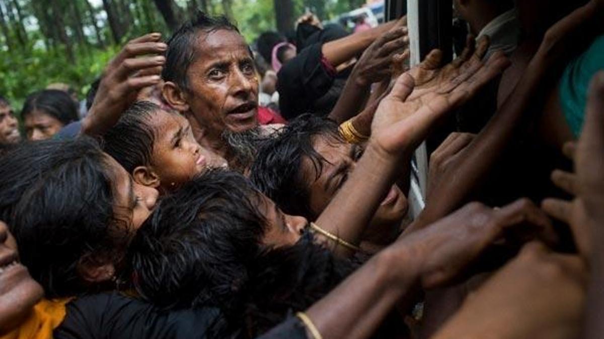 Bangladeş'ten flaş Arakan açıklaması! En az 3 bin...