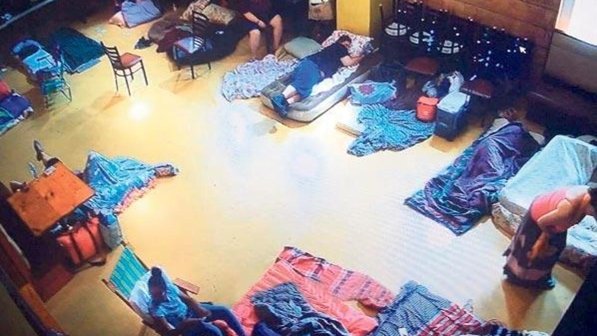 Tampa’daki Türk restoranını sığınak yaptı