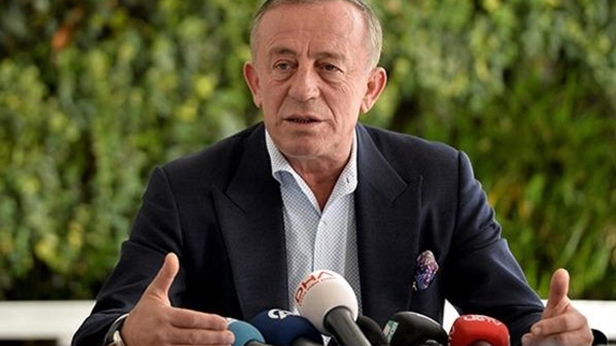 İş adamı Ali Ağaoğlu'nu yazar yaptılar!