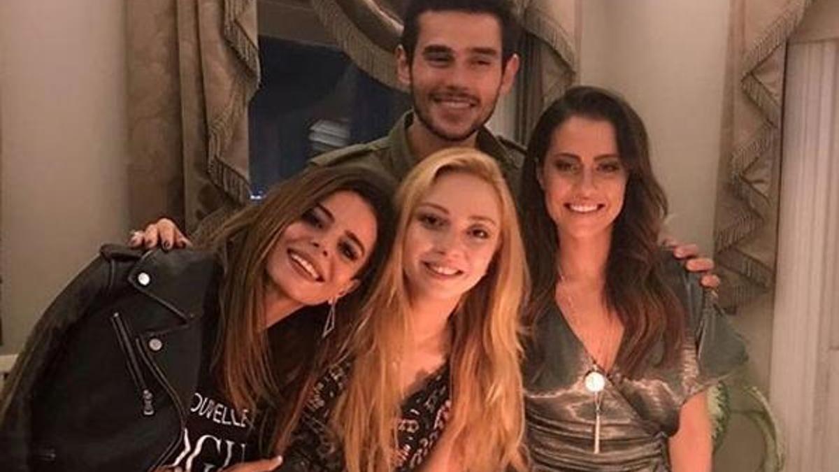 Ece Seçkin yeni yaşını böyle kutladı!