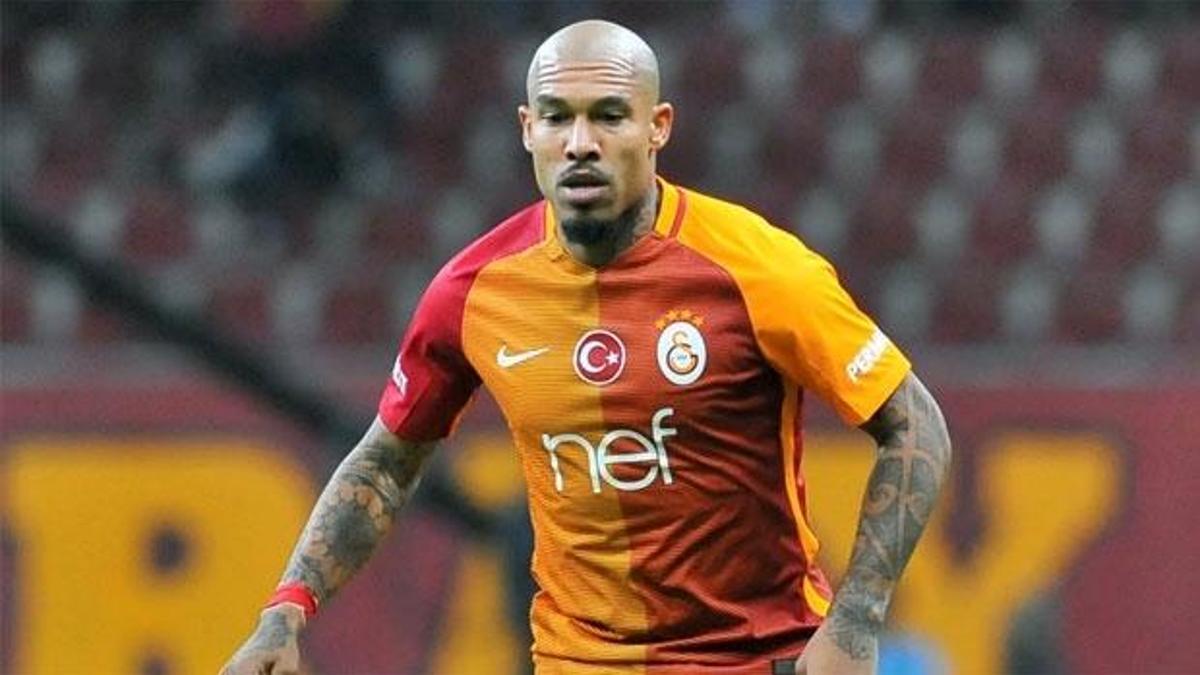 Galatasaray'da iki ayrılık birden