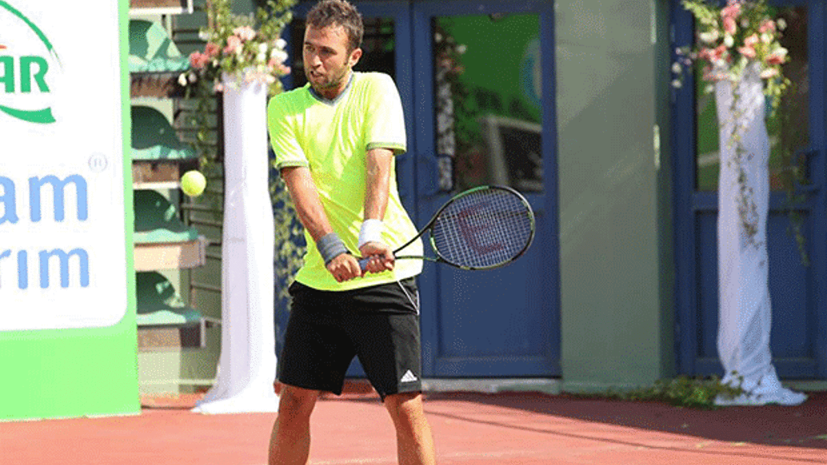 Marsel İlhan İstanbul Challenger'da çeyrek finalde