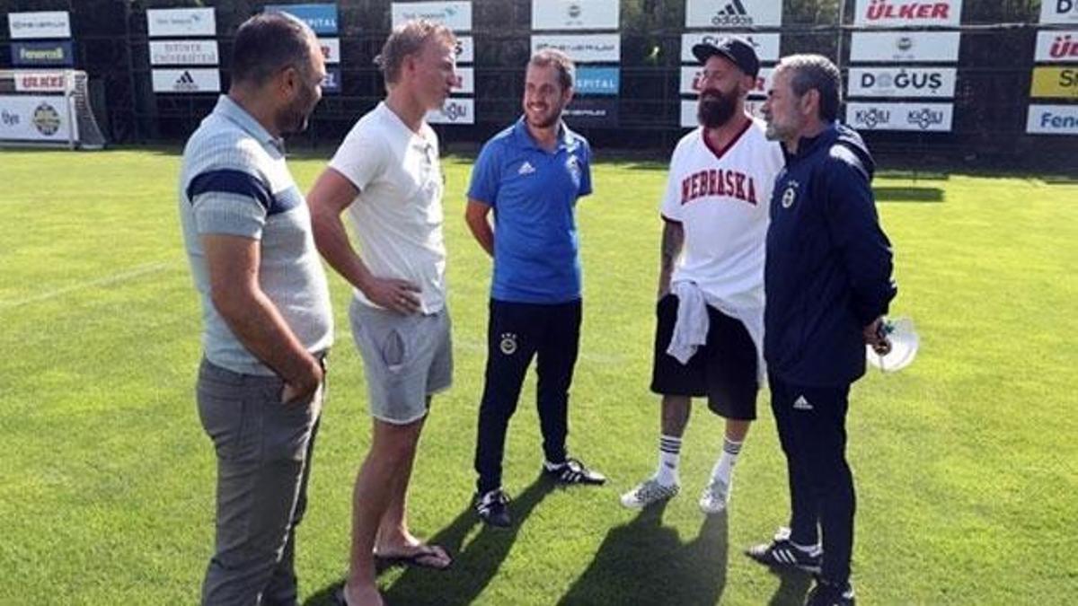 Kuyt ve Meireles, Fenerbahçe idmanında